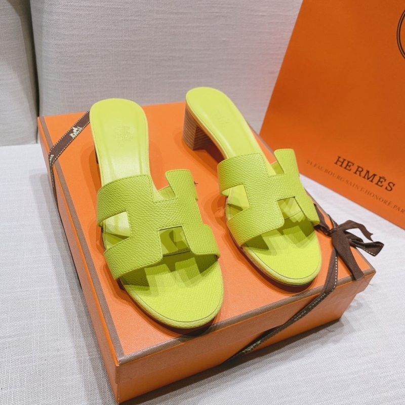 H**mes slippers
